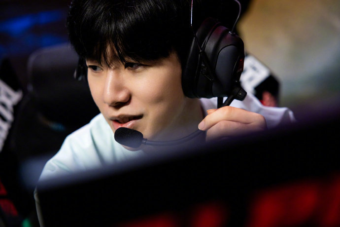 击制造威胁 击制造威胁