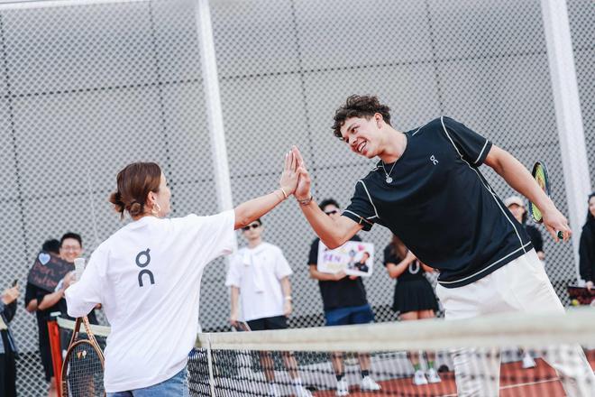 但随着皇马 但随着皇马