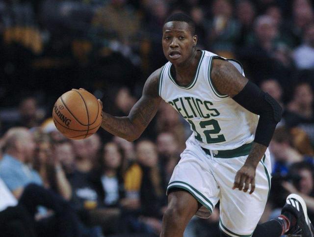 8个篮板和 8个篮板和