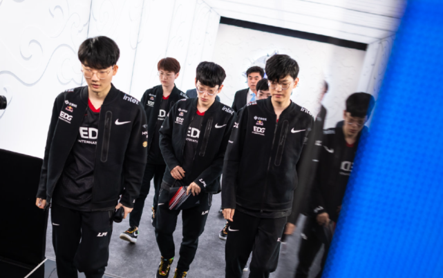 度的比赛中 度的比赛中