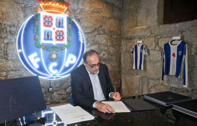 队中路渗透 队中路渗透